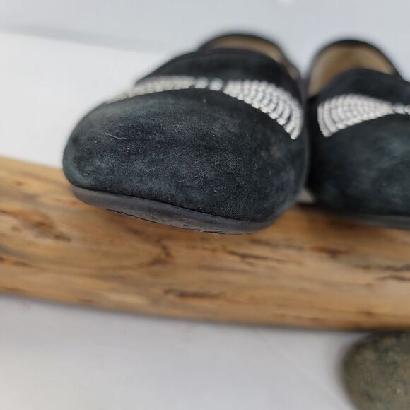 Ugg black suede flats rhinestone bow - Picture 5 of 12
